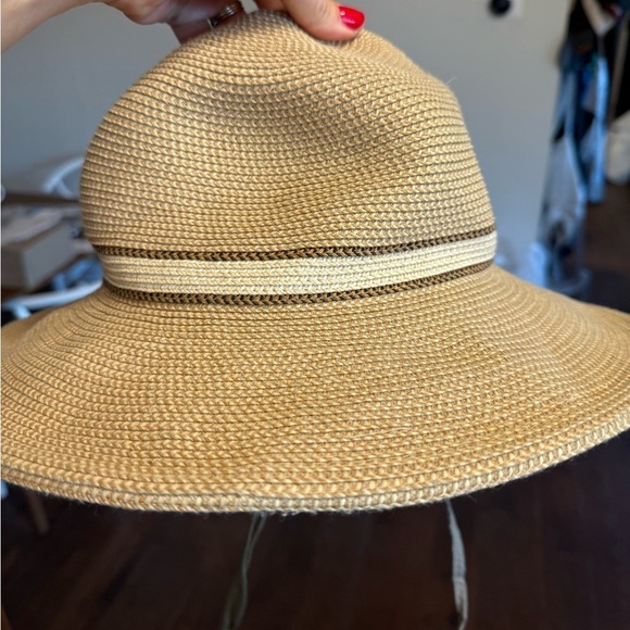 Women's Tan Sun Hat - Picture 1 of 5